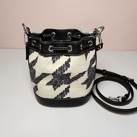 NWT Coach CJ719 Mini Dempsey Bucket Bag With Houndstooth Print Patch Cre… - Picture 3 of 7